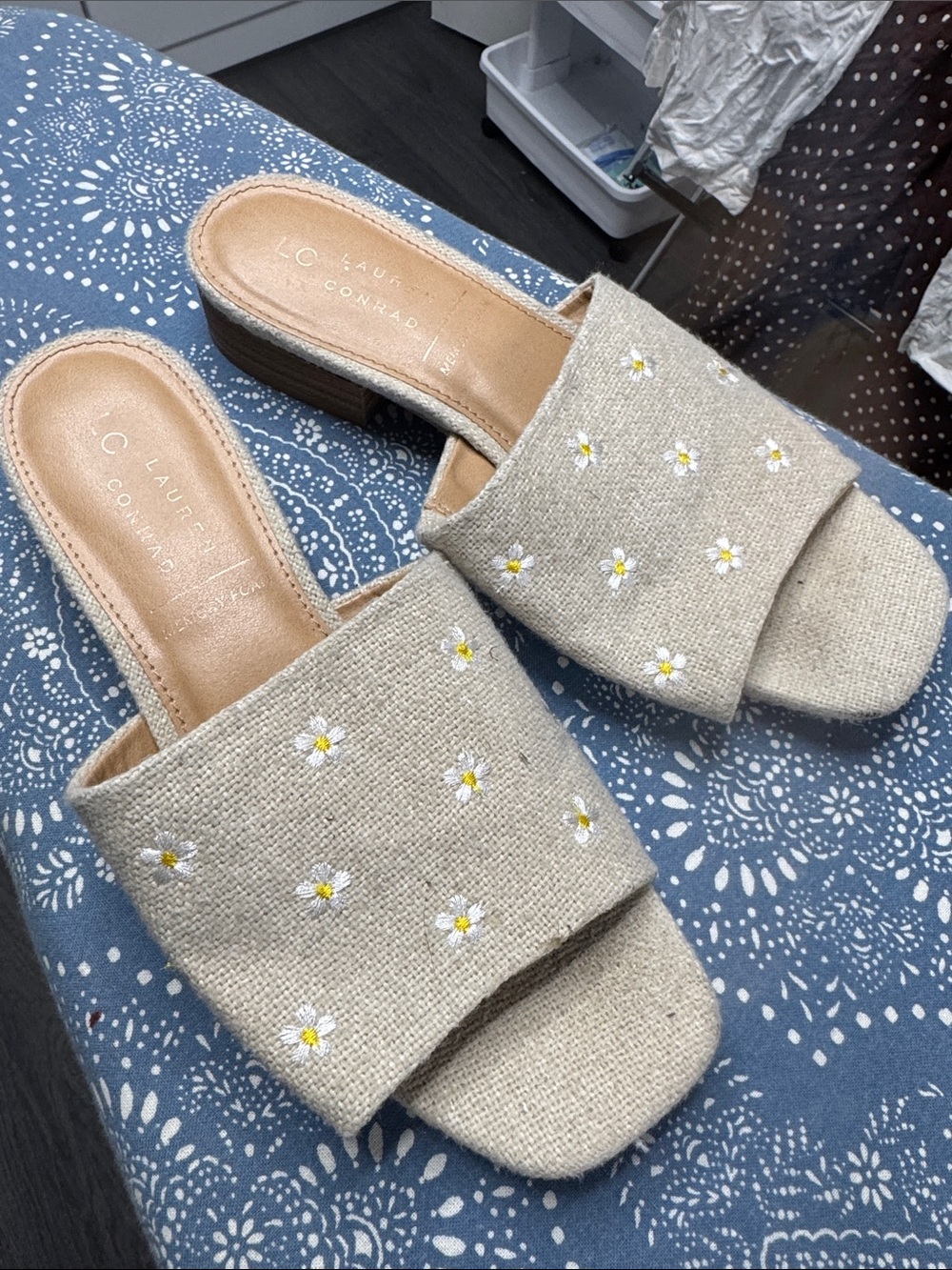 LC Lauren Conrad Beige Daisy Embroidered Slide Mules